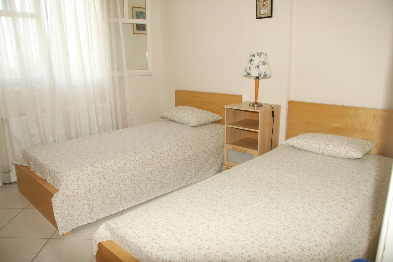 Villa Vlichos 阿马林索斯 外观 照片
